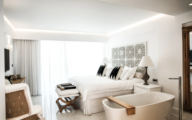 Abaton Island Resort & Spa
