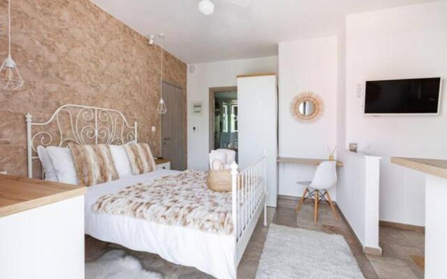 Anastasia Luxury Suites