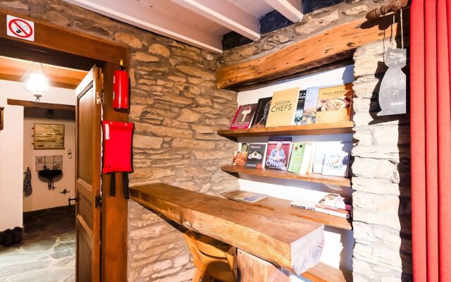 Detached Holiday Home with Sauna & Open Fire near Houffalize