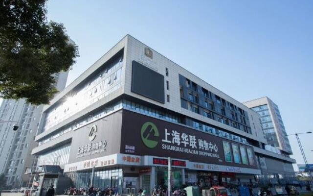 Hui Serviced Apartment