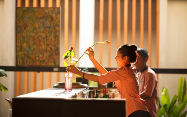 Lynnaya Urban River Resort