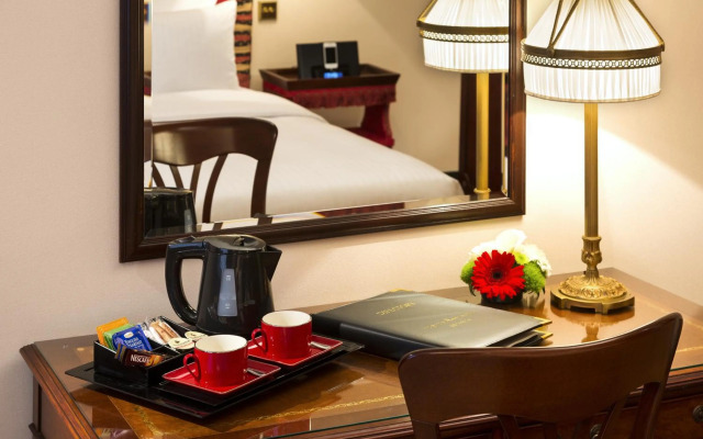 Hotel Barsey by Warwick