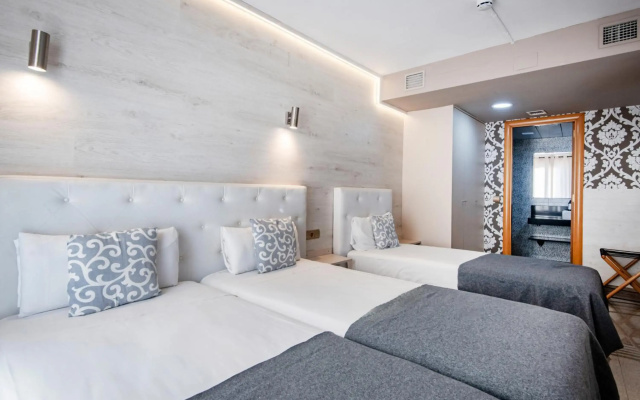 Apartments Ramblas 108