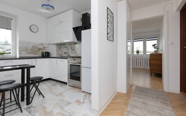 Warsaw Apartment Dobra by Renters