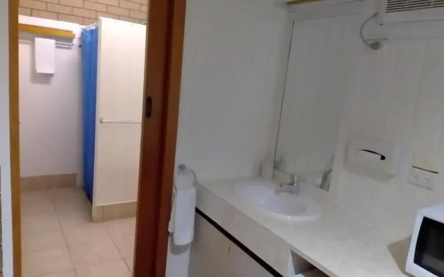 Country Home Motor Inn