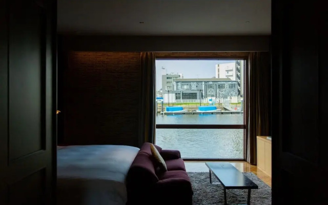 PETALS TOKYO - Floating Hotel