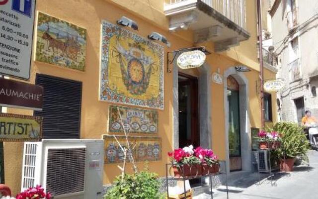 Taormina Rainbow House