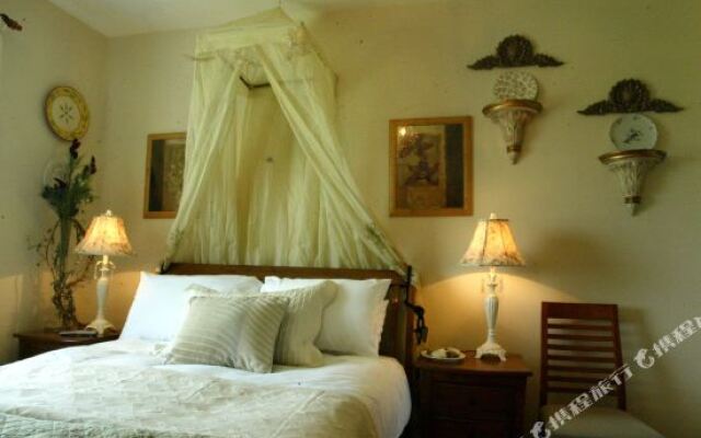 Bunratty Castle Mews B&B