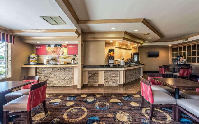Comfort Suites