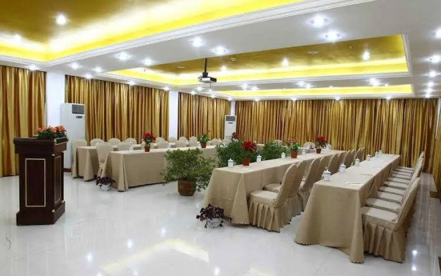Binjiang Resort Center