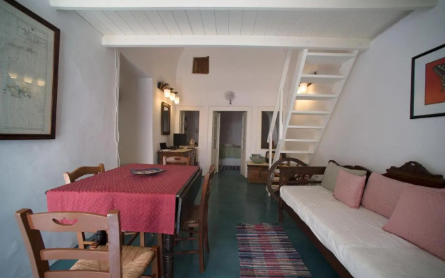 Zoe Aegeas Traditional houses
