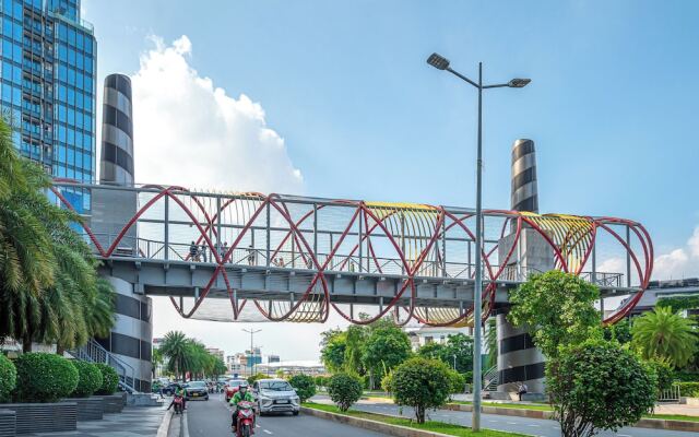 Landmark 81 & Vinhomes - ZEN Saigon Citypoint.