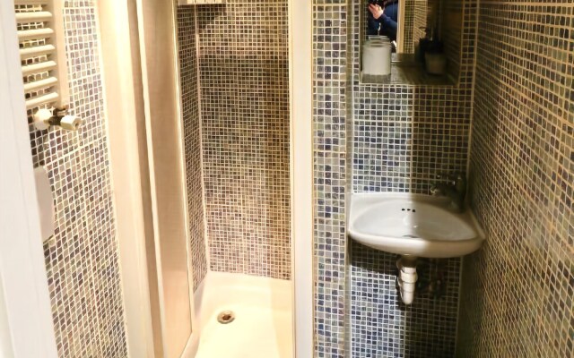 HFS Studio Next To Hydepark L15