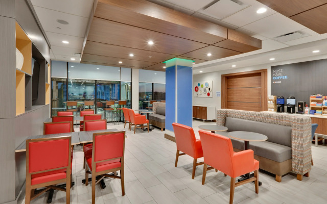Holiday Inn Express & Suites Fort Worth North - Northlake By IHG