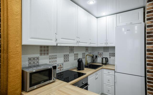 Две Подушки на улице Дуки 25