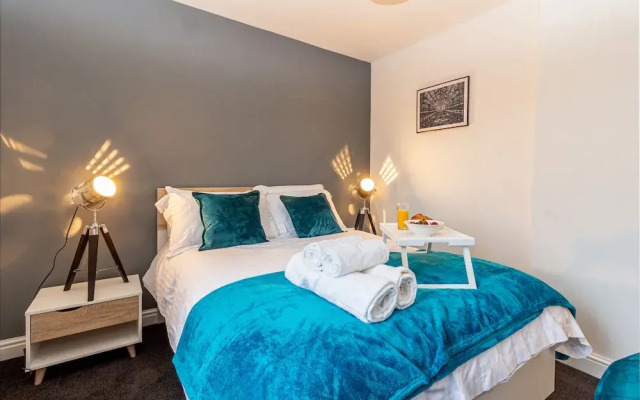 Worcester City Centre 1 Bed Apartment