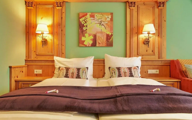 carpe solem KAPOOM - Pop Up Hotel till 2026