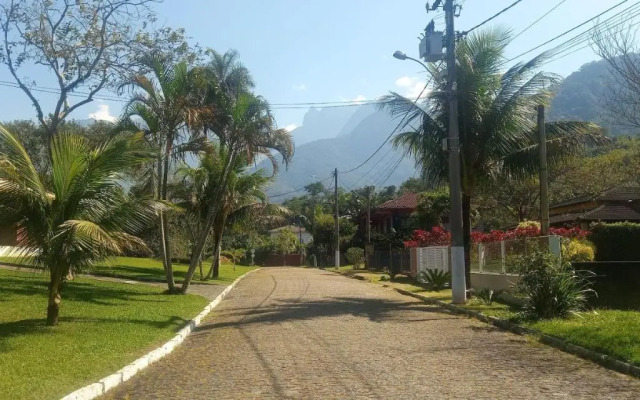 Casa 4 quartos - Pé da serra - Guapimirim - Wi-fi 600Mb
