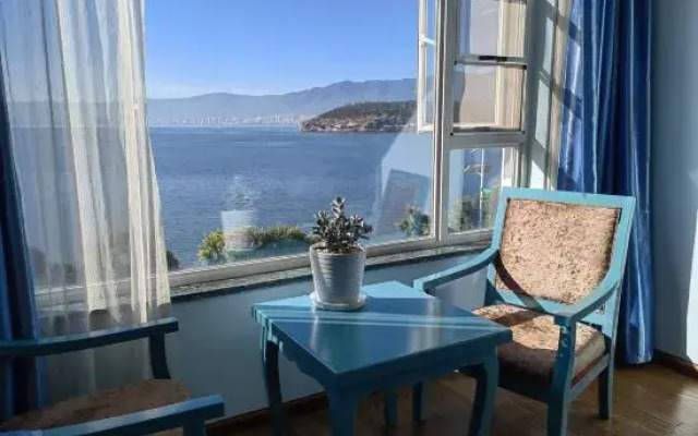 Shiyi Lake View Inn