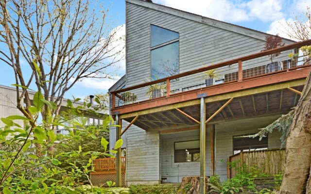 Madison Park Manor - Three Bedroom Home