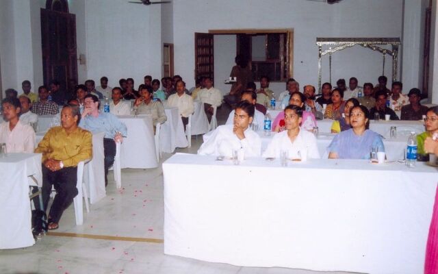 Hotel Saheli Palace