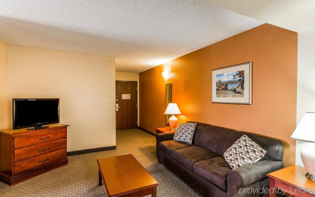 Comfort Inn & Suites