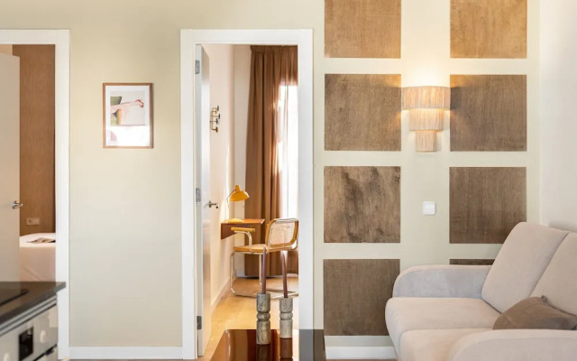 Sagrada Familia Apartment By Olala Homes