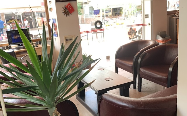 Yuksel Hotel