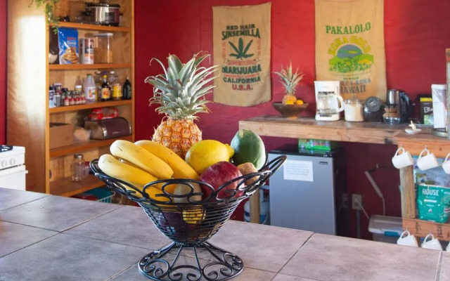 Open Gate Hostel Hawaii