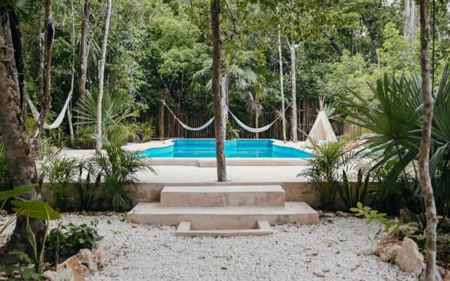 Lunita jungle hotel