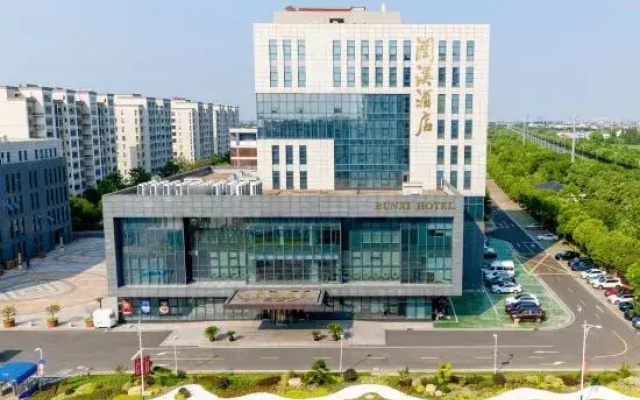 Runxi Hotel