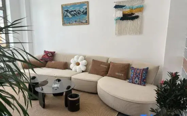 Yunqi Shangshe Boutique Stay (Tekes Lijie Bagua City)