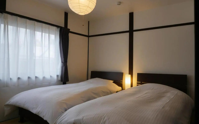 Sennichi House
