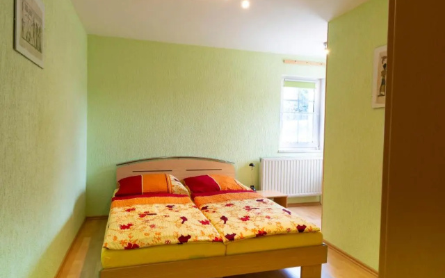 Ferienhaus Rennsteig Huhn, Glaswerkstraße 58, 98724 Lauscha