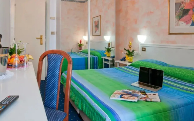 Hotel Sirius