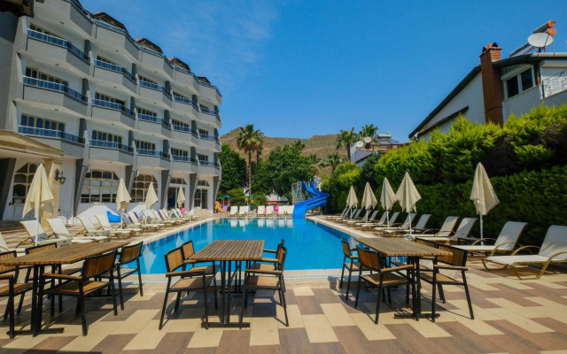 Selen Hotel Icmeler