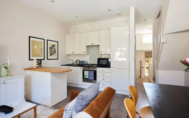 The Kilburn Crib - Stunning 3bdr Flat