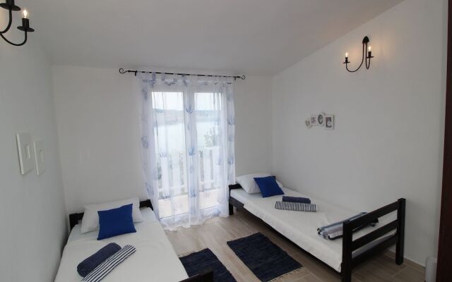 New Spacious Apartment Direct on the Beach, Nice Terrace With Great sea View