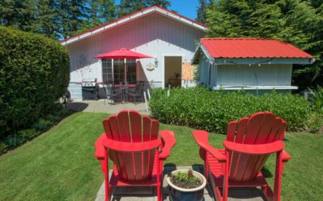 Red Roof Inn Cottage