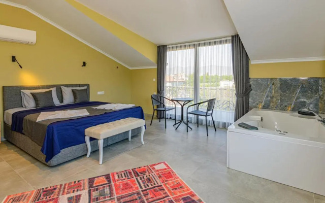 Söğüt 1 - 4 Bedroom with jacuzzi in Fethiye