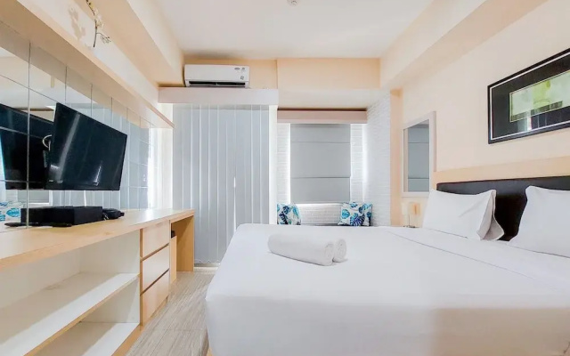 Cozy And Simply Studio Apartment At Urban Heights Residences