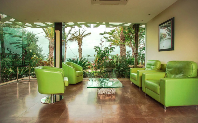 Mnar Castle Apartments
