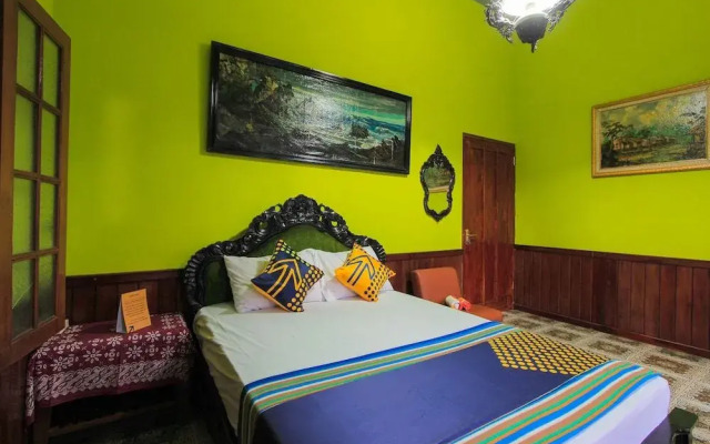 SPOT ON 2490 Griya Kencana Homestay
