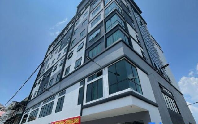 DJ Citi Plaza Hotel & Suites