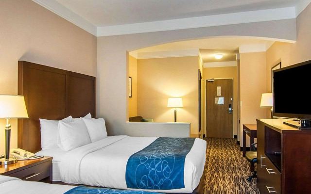 Comfort Suites Salem