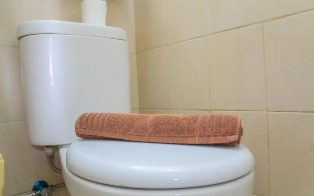 Affordable Price Studio at Sky View Apartment