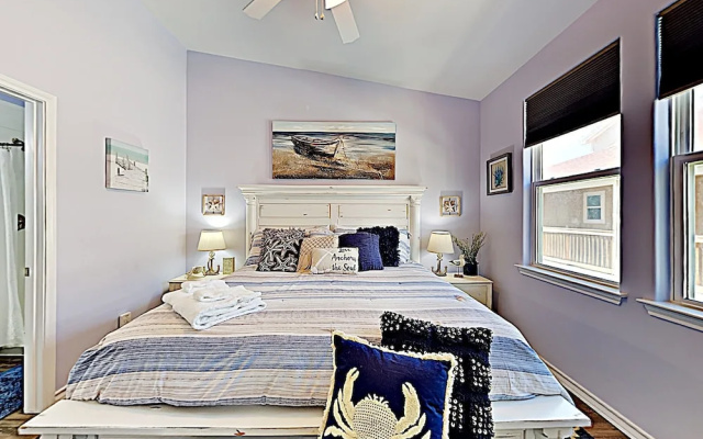 Sandy Retreat - 2 Br Condo