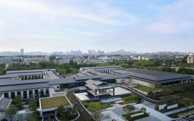 Intercontinental Xiangyang by IHG