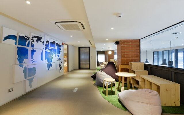 Kokotel Bangkok Surawong