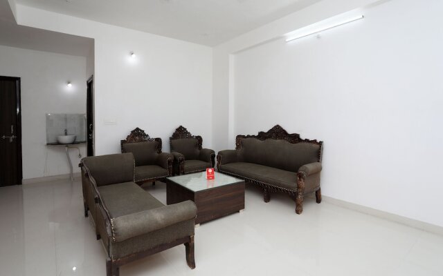 OYO 10067 Home Modern 2BHK Gulab Bagh